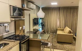 Flat Luxuoso Com Piscina Perfeito Para Sua Estadia